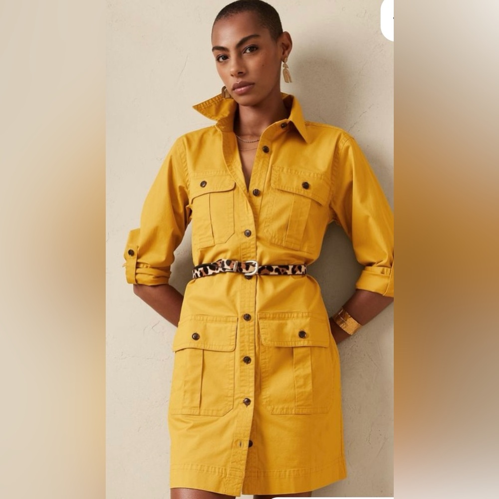 Banana Republic Heritage Expedition Yellow button down Dress with belt.